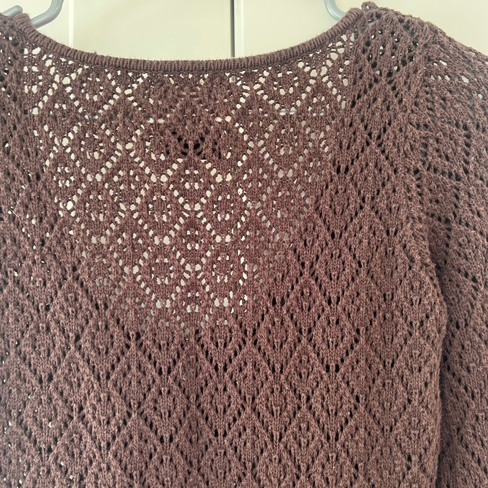 Buffalo knit brown long sleeve sweater top silver clasps swoop neck pattern cute - Picture 6 of 6